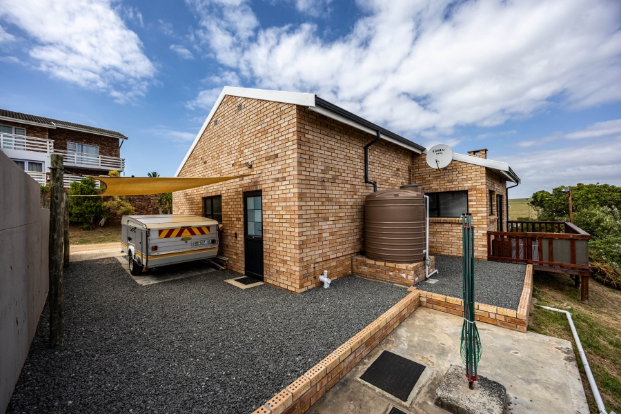 2 Bedroom Property for Sale in Cosy Corner Eastern Cape